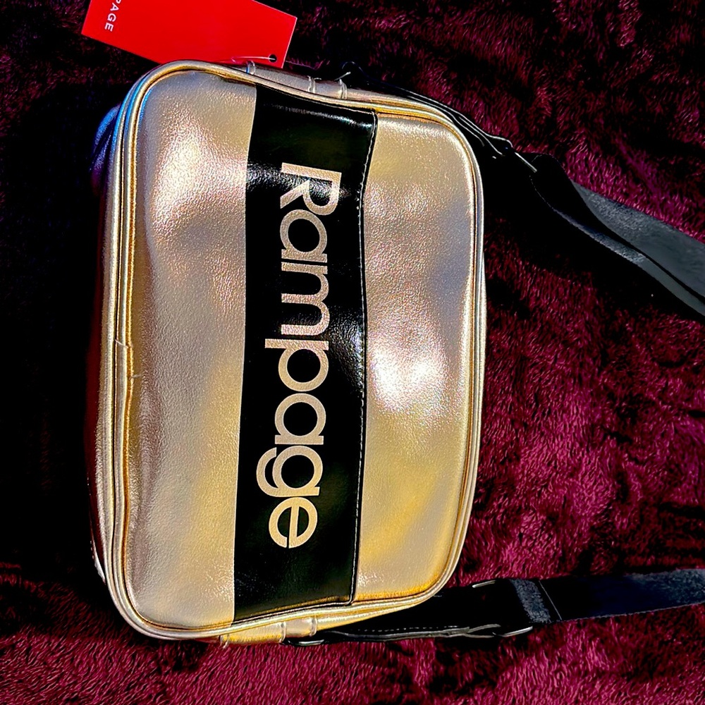 Cross body handbag